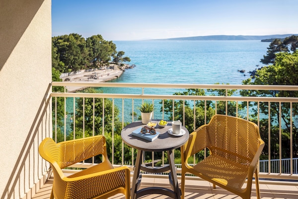 Room for 2 Seaview | Pemandangan balkoni