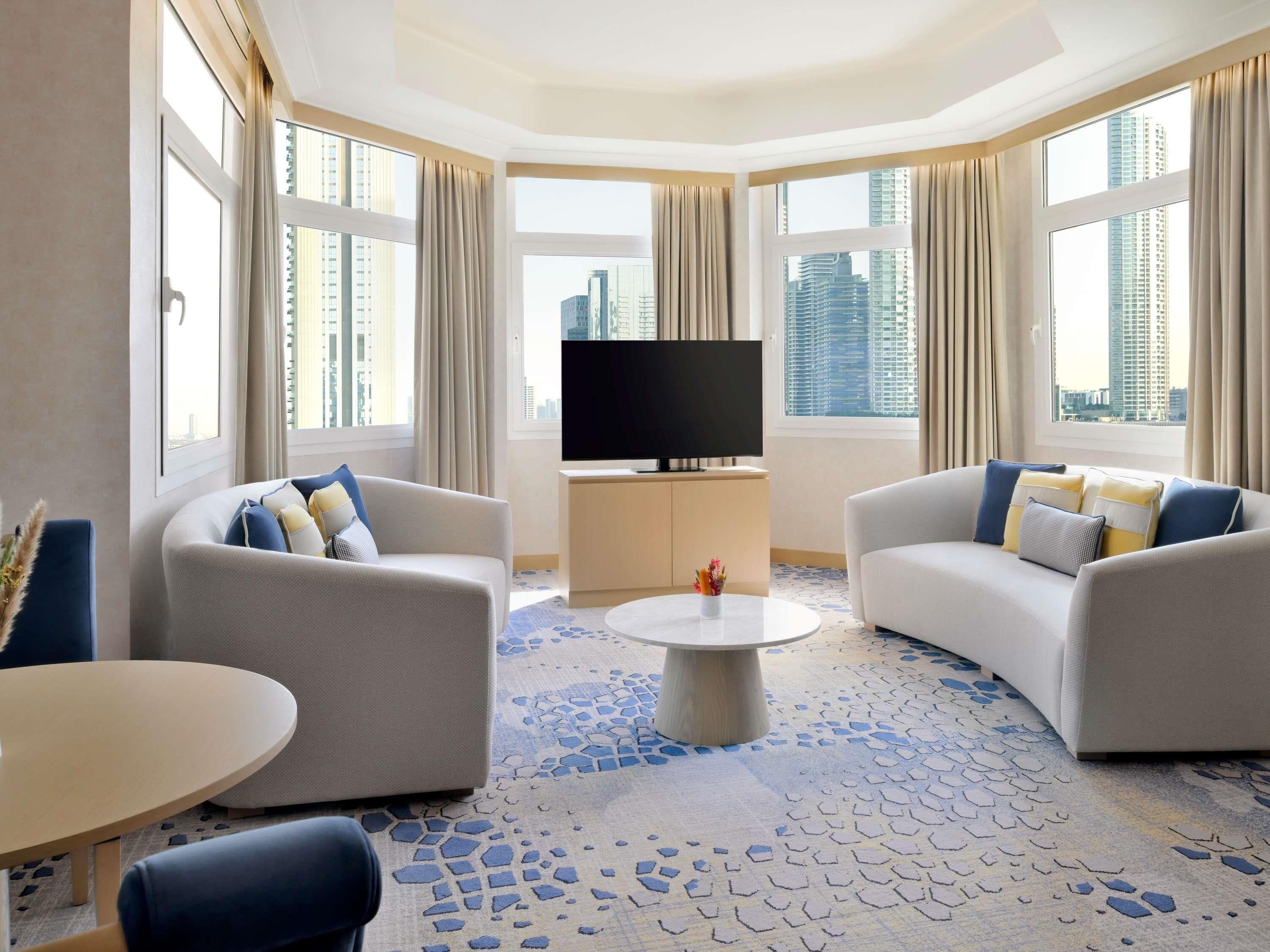 Minibar, in-room safe, individually furnished, desk