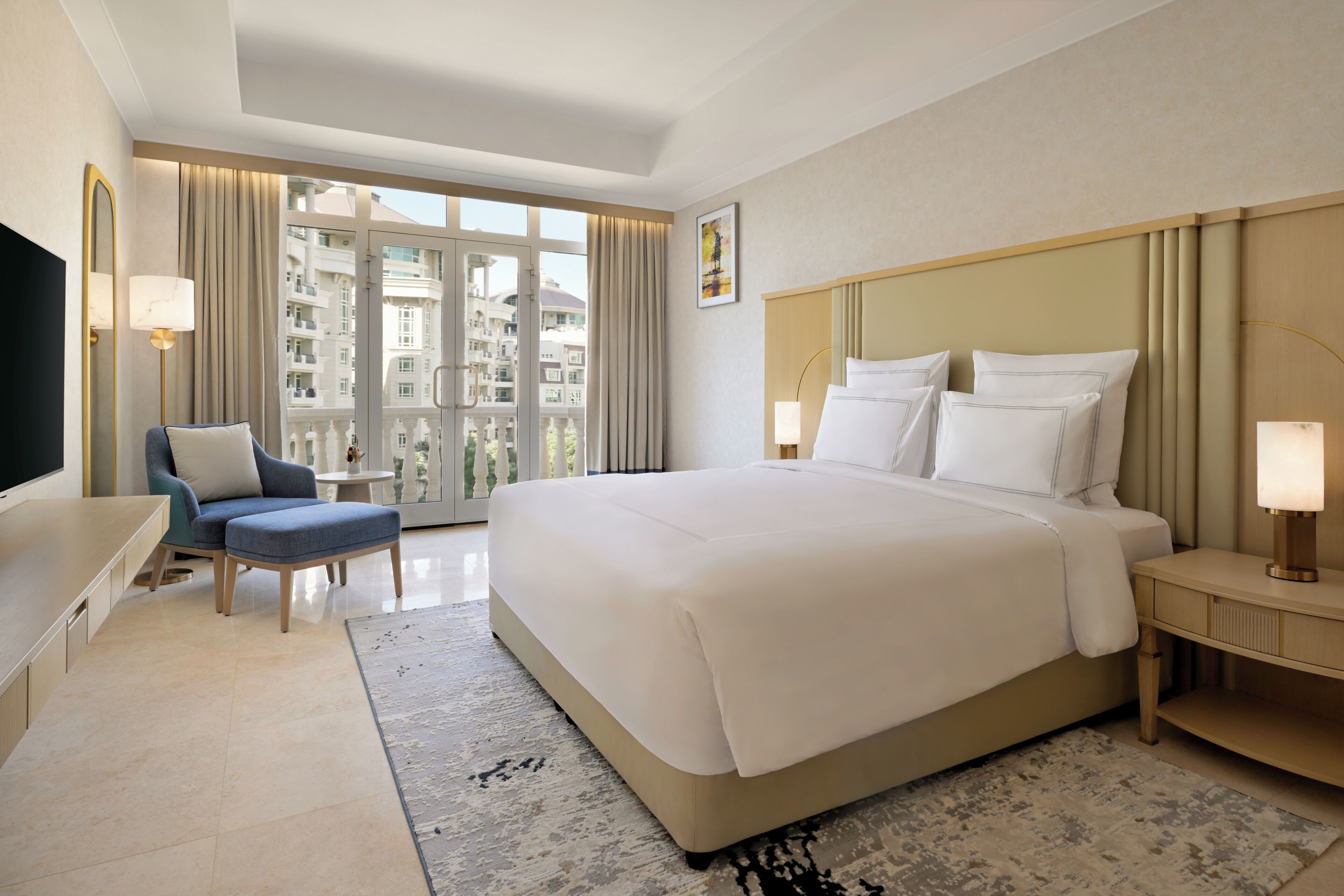 Suite Royal, 1 cama matrimonial | Minibar, caja de seguridad en la habitación y muebles diferentes 