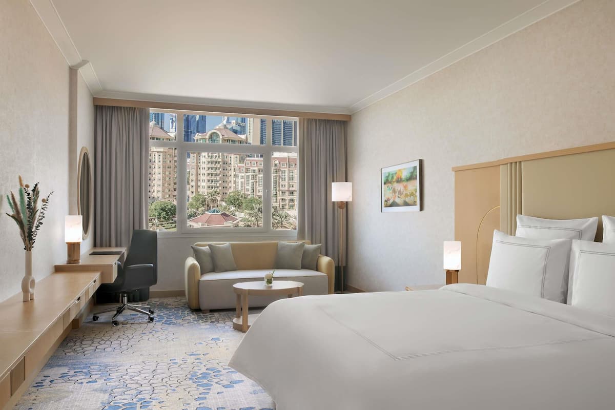 Minibar, in-room safe, individually furnished, desk