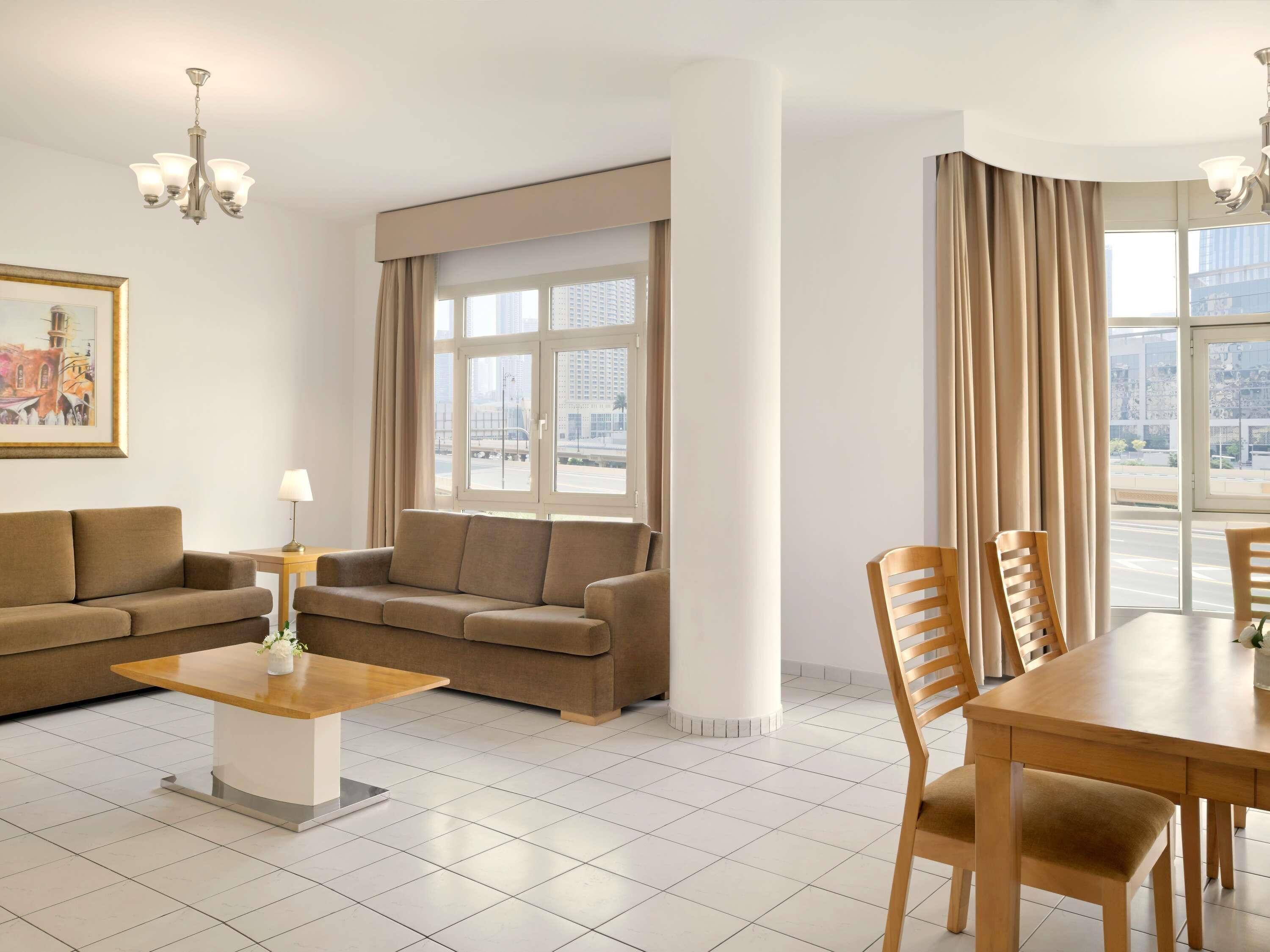 Apartment, 3 Bedrooms | Minibar, in-room safe, individually furnished, desk