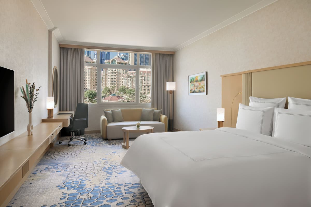 Minibar, in-room safe, individually furnished, desk