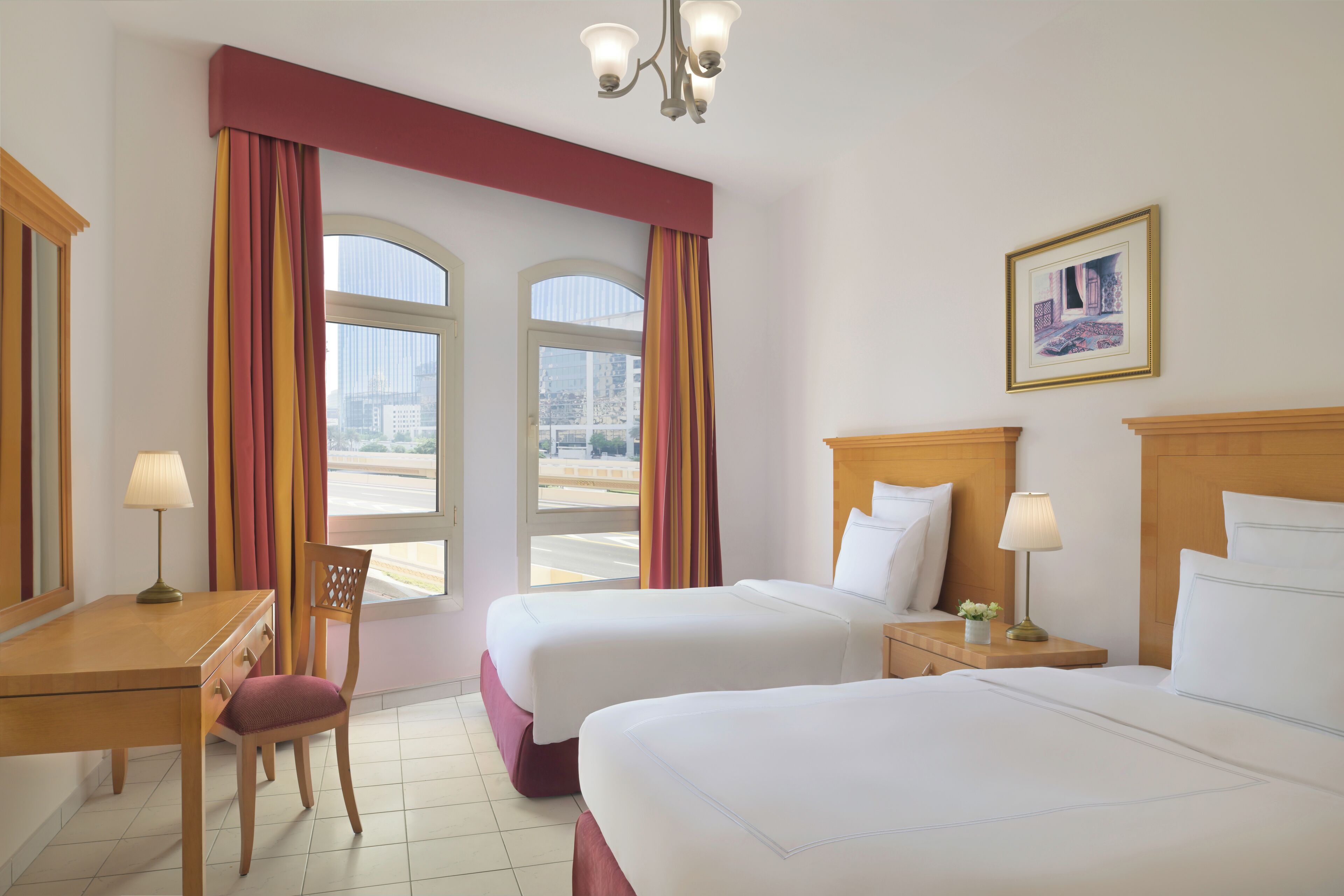 Appartement, 2 chambres | Minibar, coffre-fort, ameublement unique, bureau