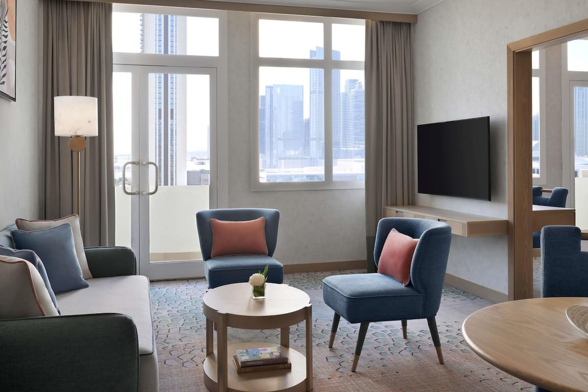 Deluxe Suite