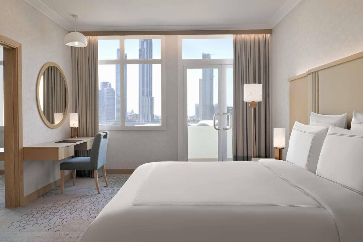 2 bedrooms, minibar, in-room safe, individually furnished