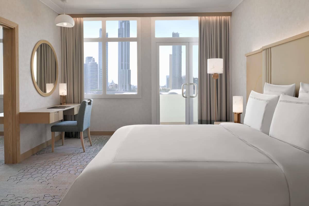 2 dormitoris, minibar, caixa forta a l'habitació i mobiliari individual