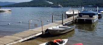 Sundowner on Lake George