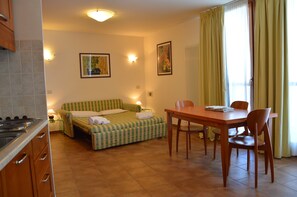 Studio (3 pax) | Oppholdsområde | Flatskjerm-TV