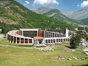 Front of property - Residence Campo Smith (Bardonecchia)