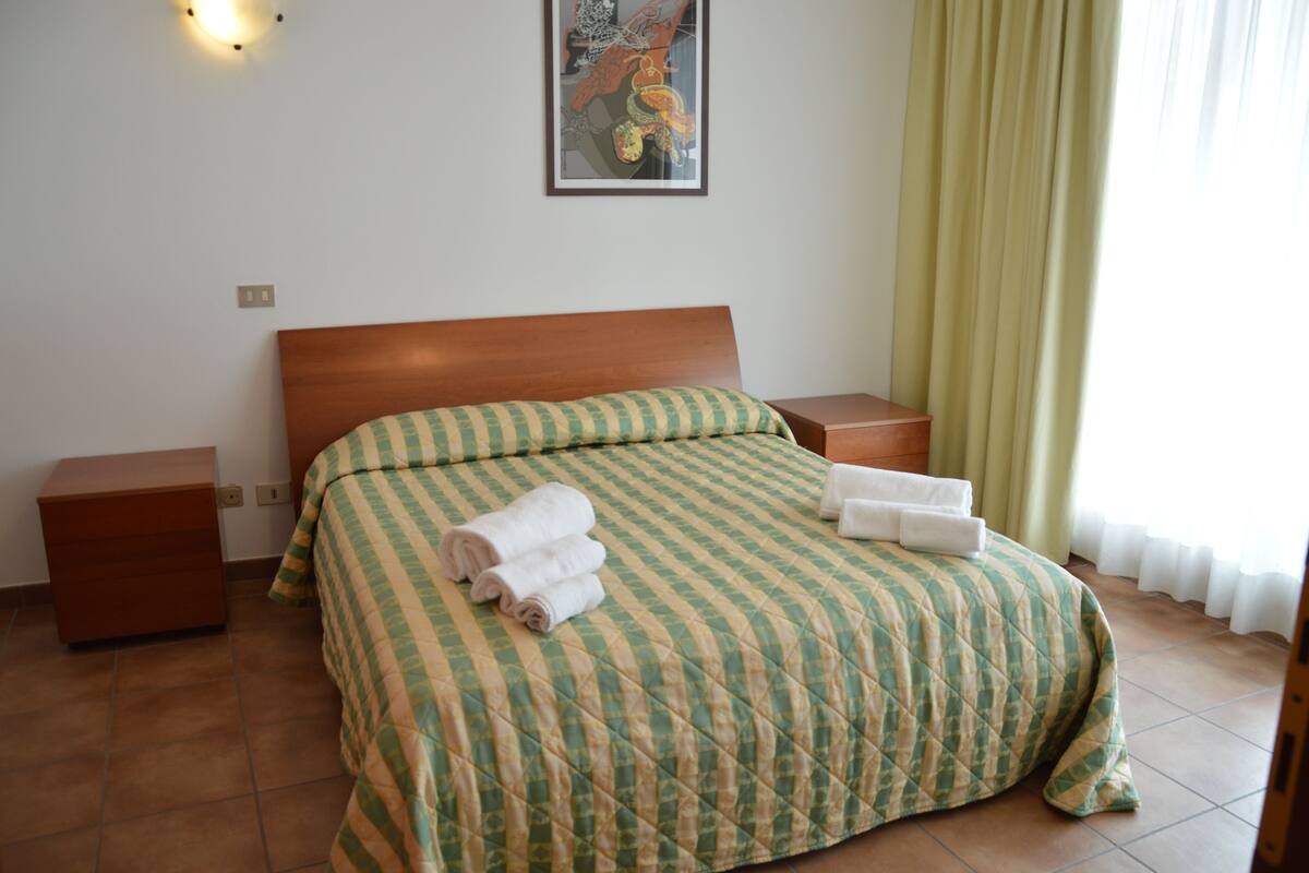 Apartamento estándar, 1 habitación (4 pax) | Escritorio, cunas (de pago), camas supletorias y wifi gratis