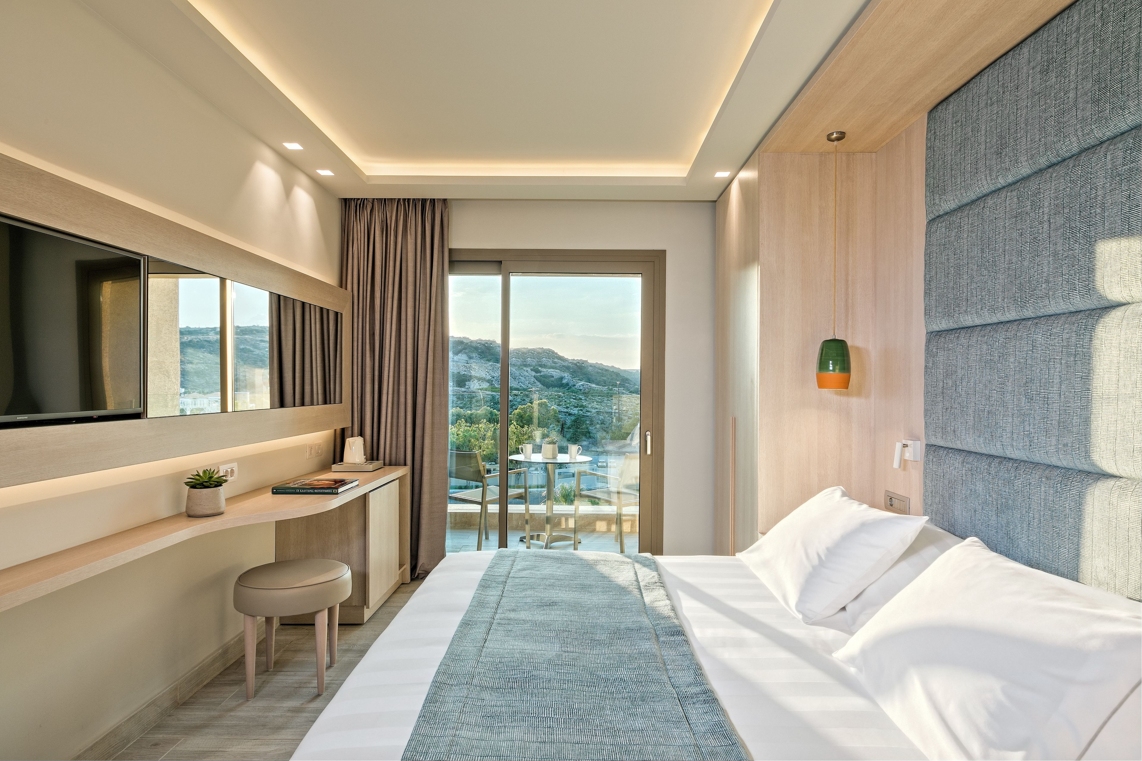 double room hill view | 1 bedroom, in-room safe, blackout curtains, free wifi