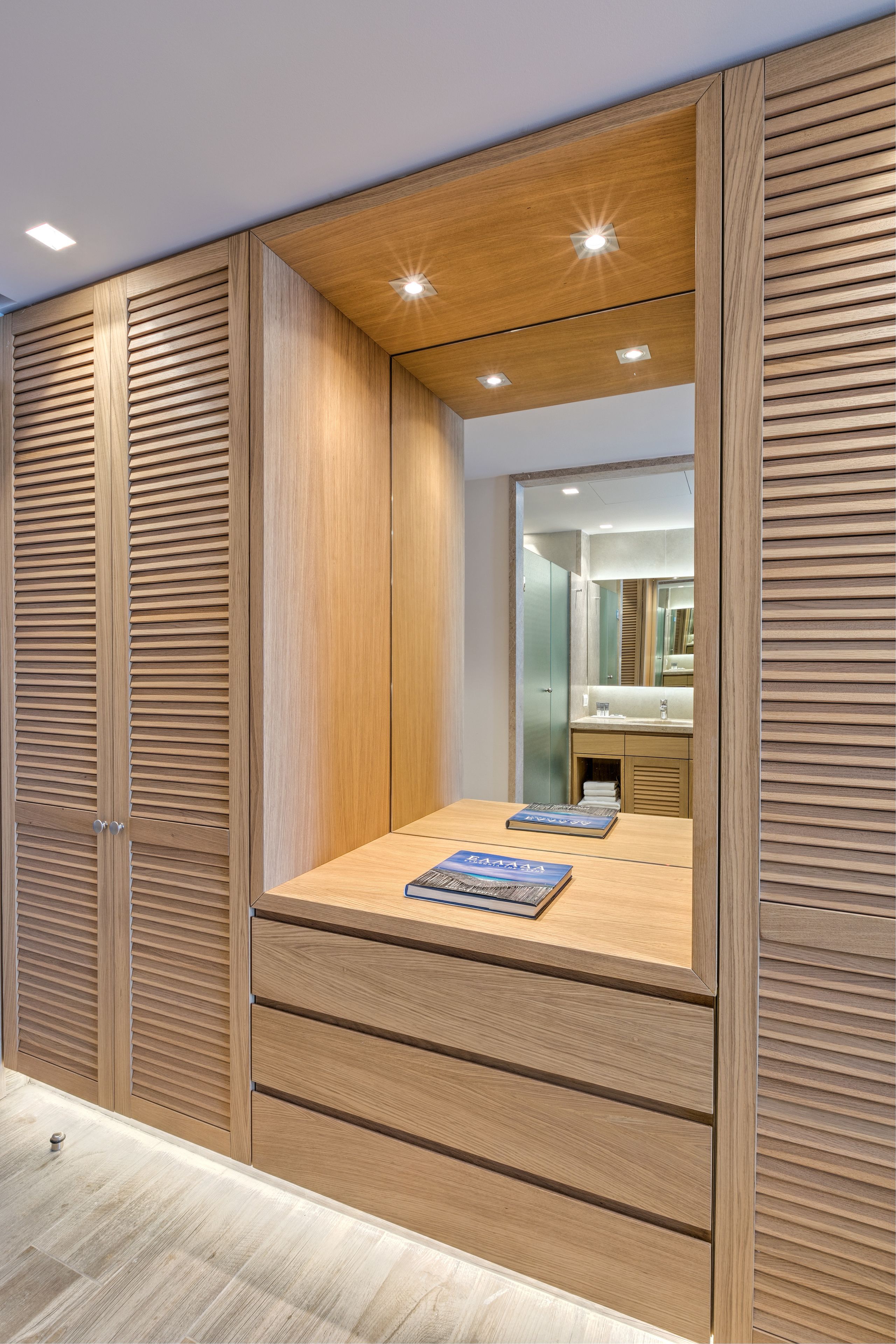 junior room, sea view | 1 bedroom, in-room safe, blackout curtains, free wifi