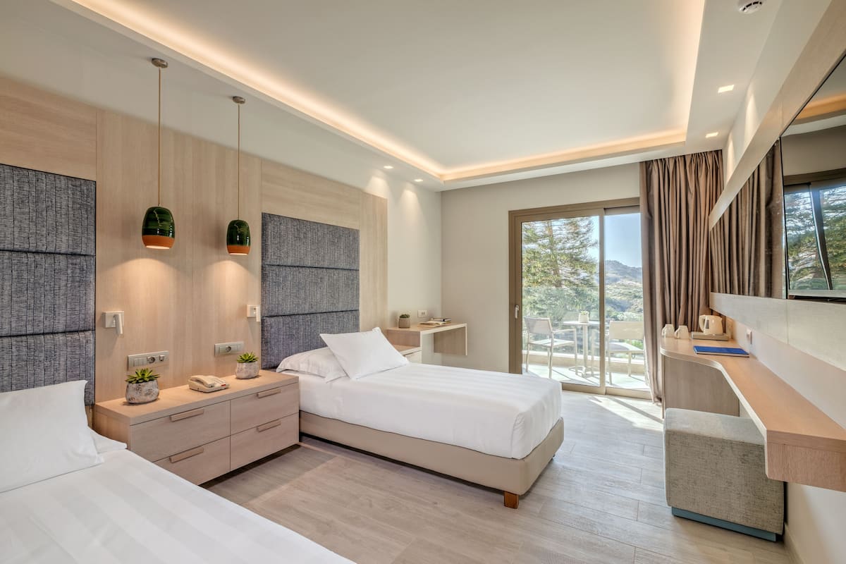Triple Room Hill View | 1 bedroom, in-room safe, blackout drapes, free WiFi