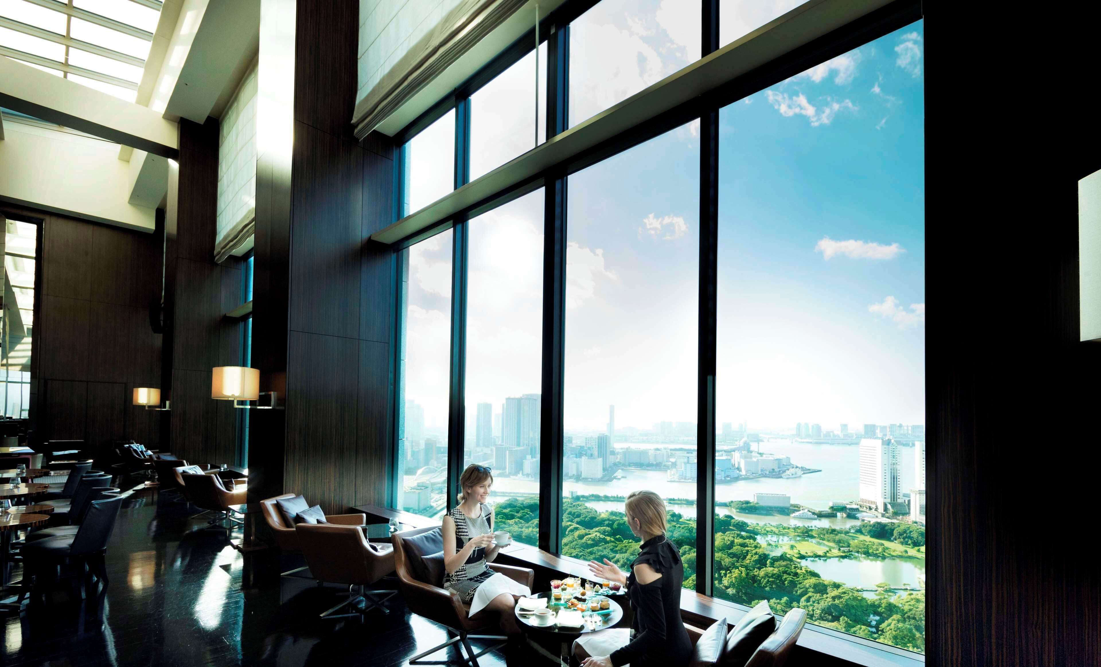 4 restaurants, breakfast, lunch, dinner served; japanese cuisine