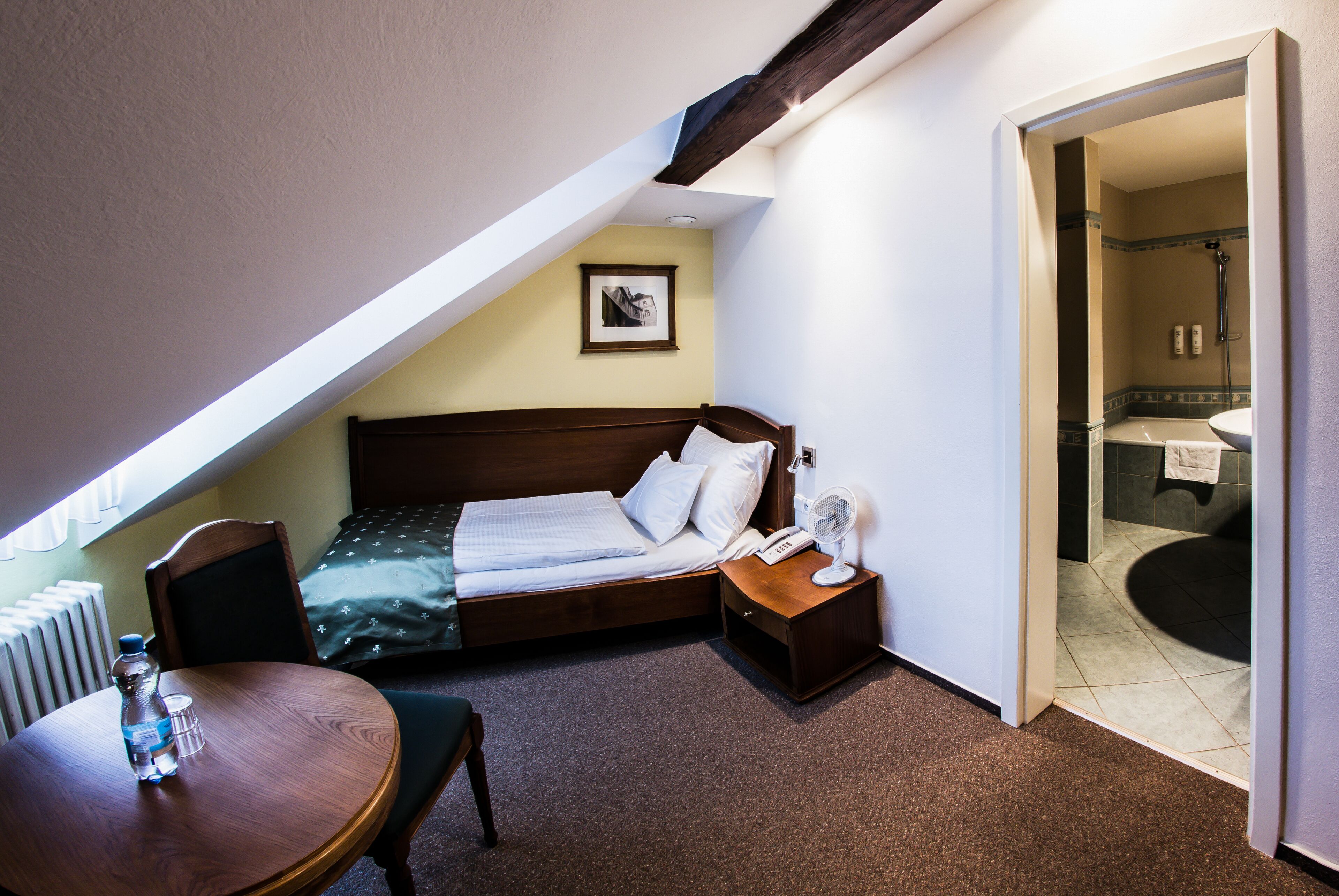 Minibar, in-room safe, desk, iron/ironing board