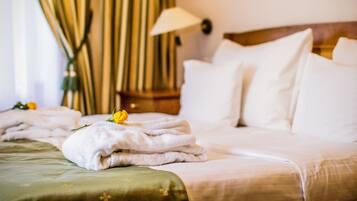Deluxe Double Room (Castle View)