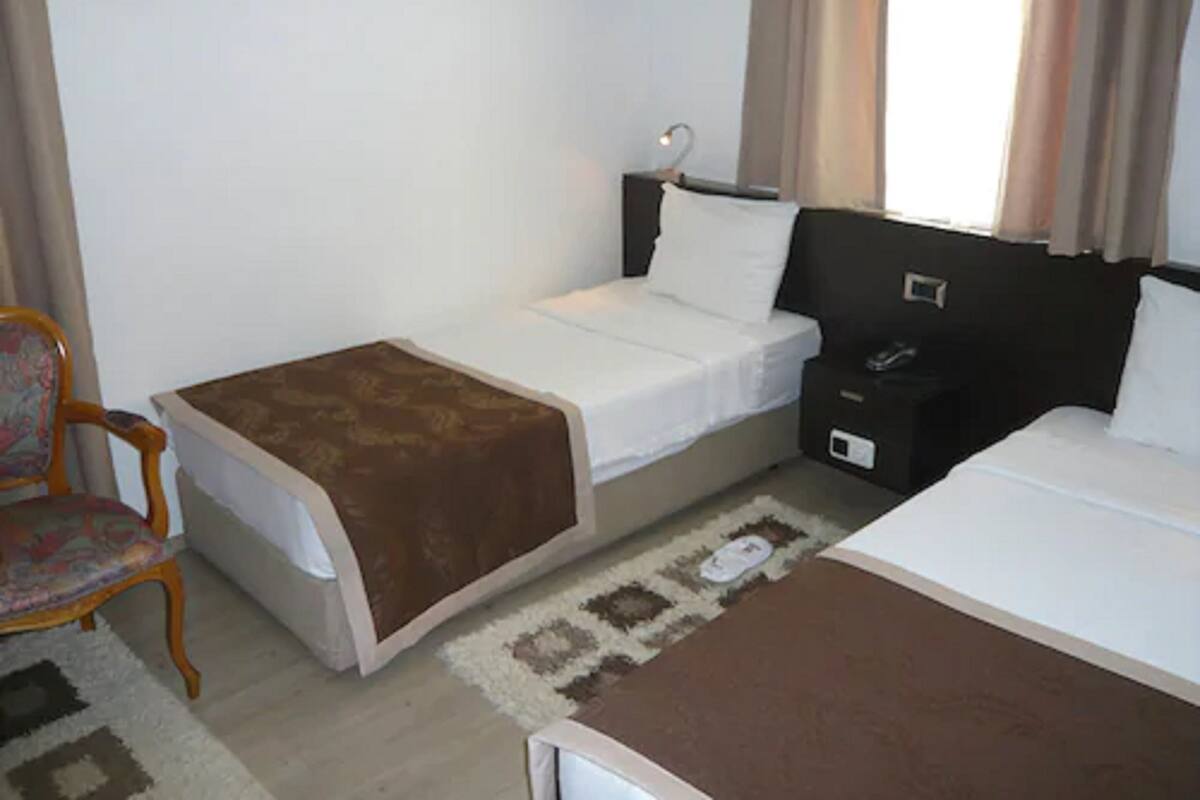 Premium bedding, minibar, desk, soundproofing