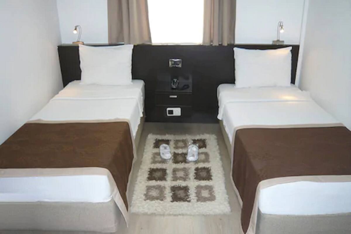 Premium bedding, minibar, desk, soundproofing
