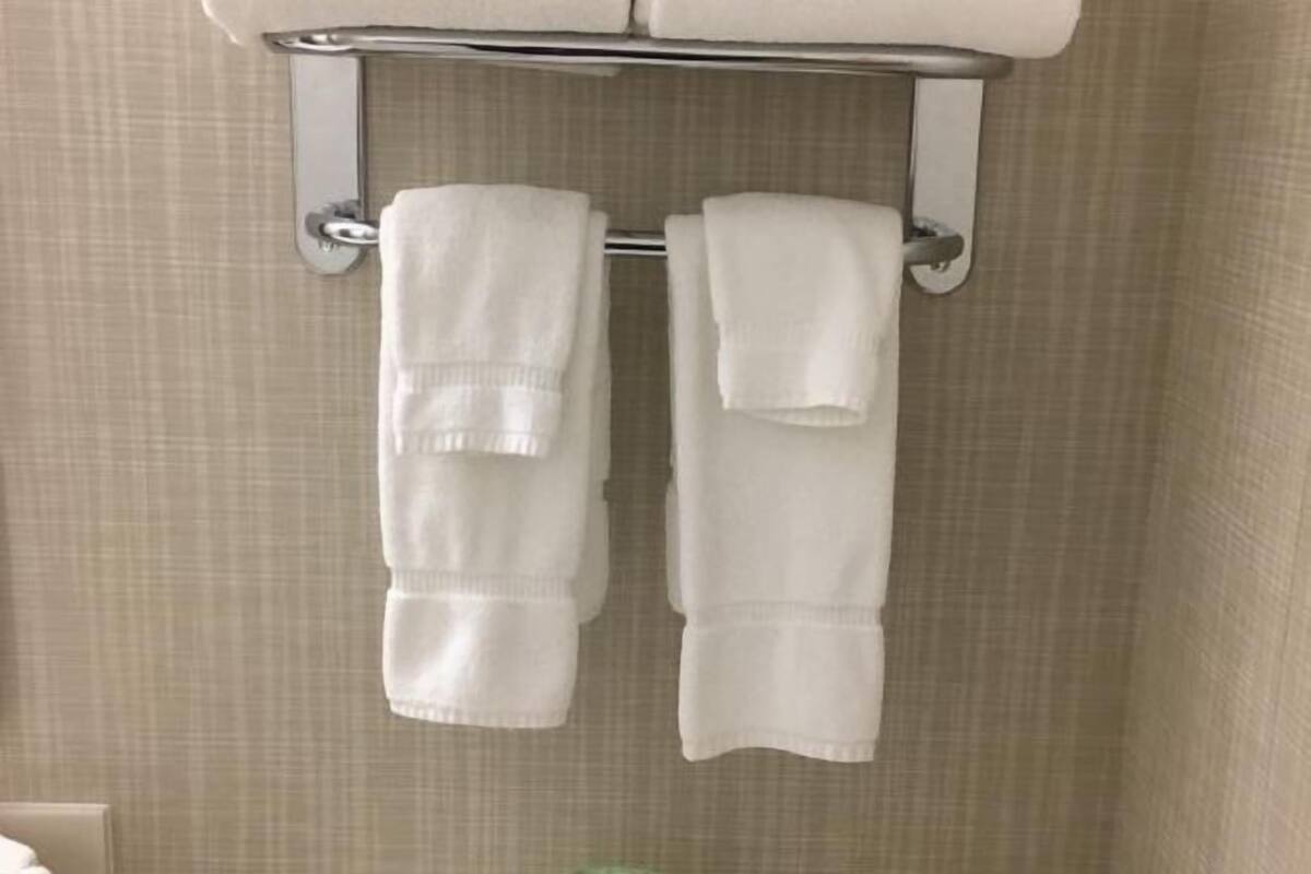 Combined shower/tub, eco-friendly toiletries, hair dryer, towels