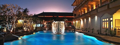 2 outdoor pools, open 8:00 AM to 10:00 PM, pool umbrellas, sun loungers