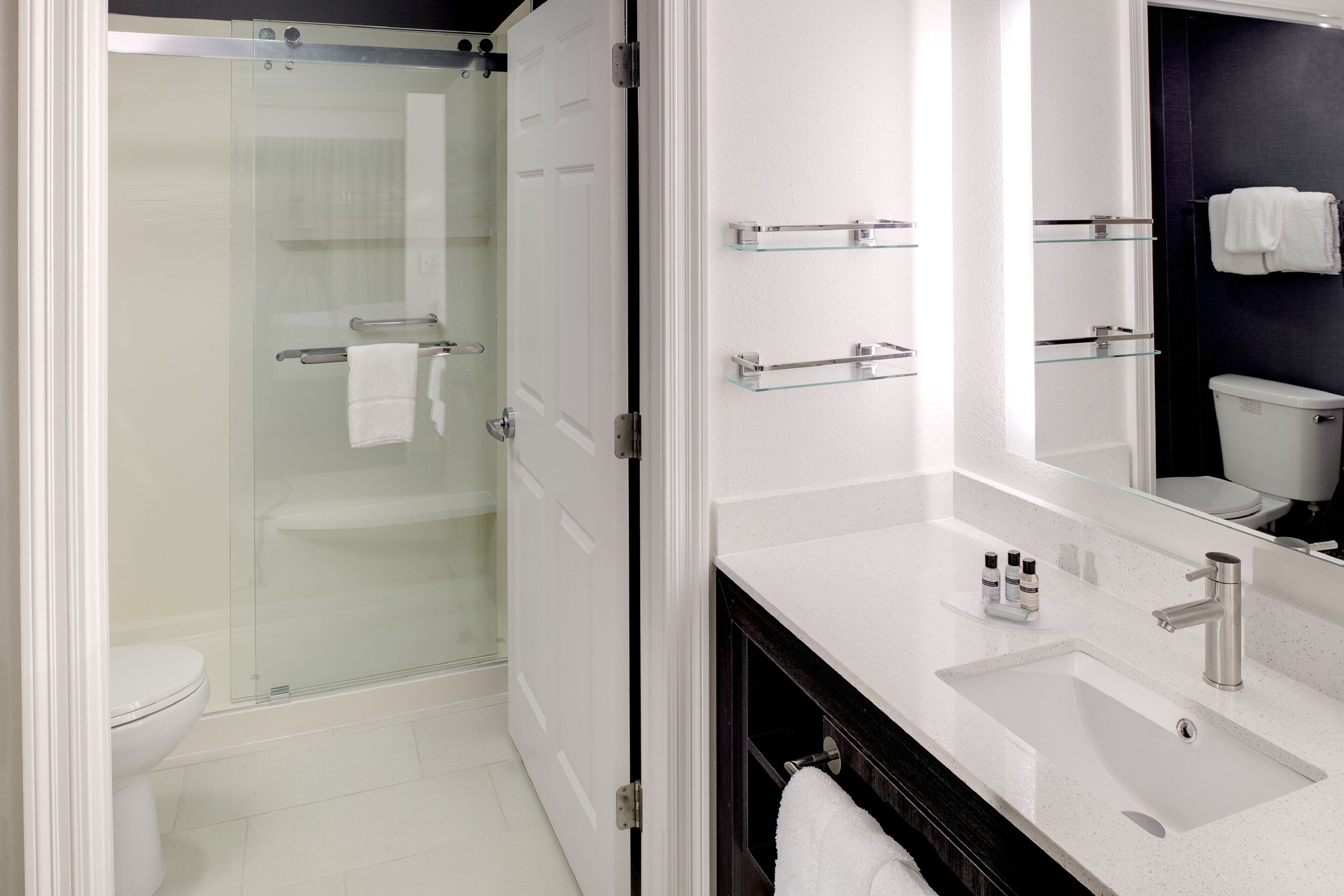 combined shower/bathtub, free toiletries, hair dryer, towels