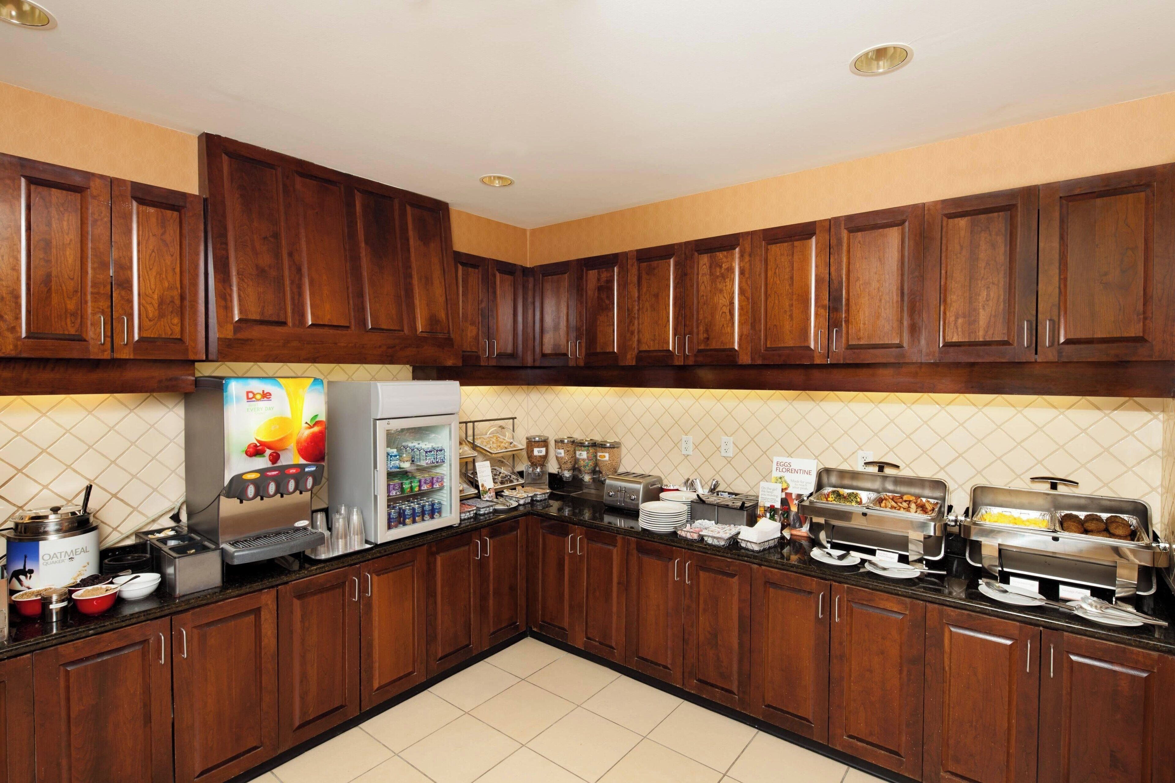 free daily continental breakfast