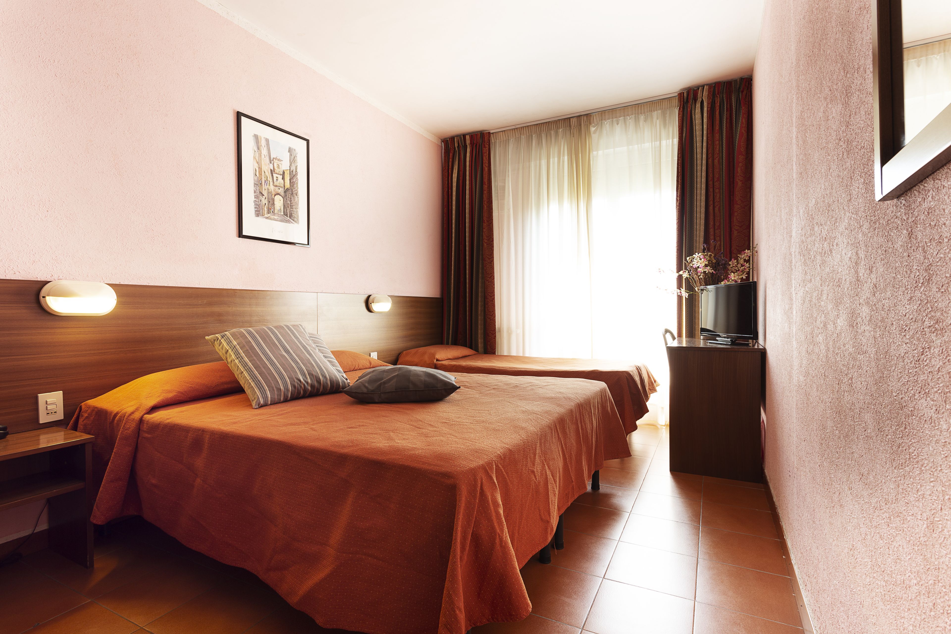 in-room safe, desk, free wifi, bed sheets