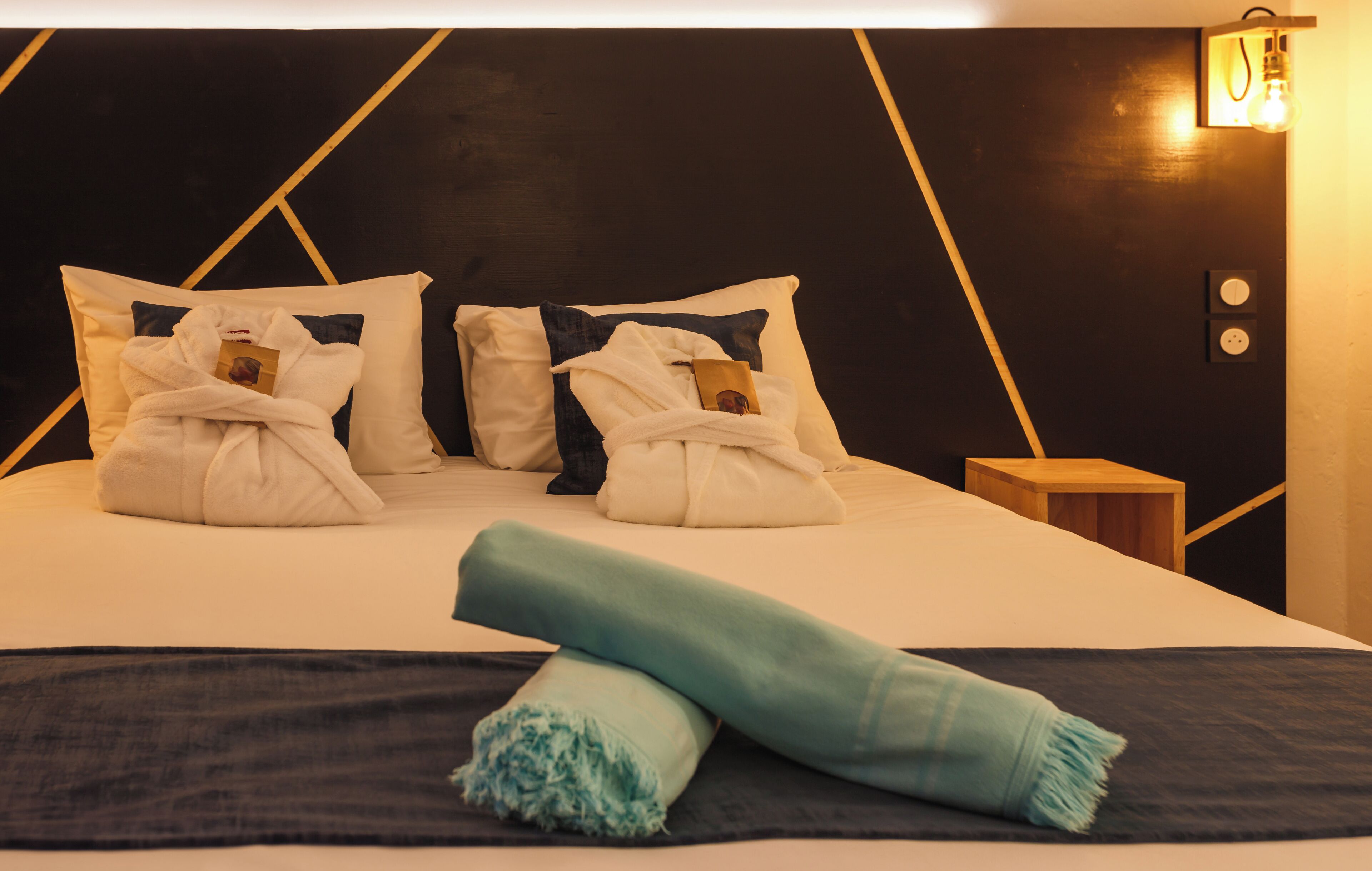 Habitación doble superior | Wifi gratis y ropa de cama