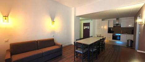 Apartment for 10 people | Living area | Flat-screen TV, table football