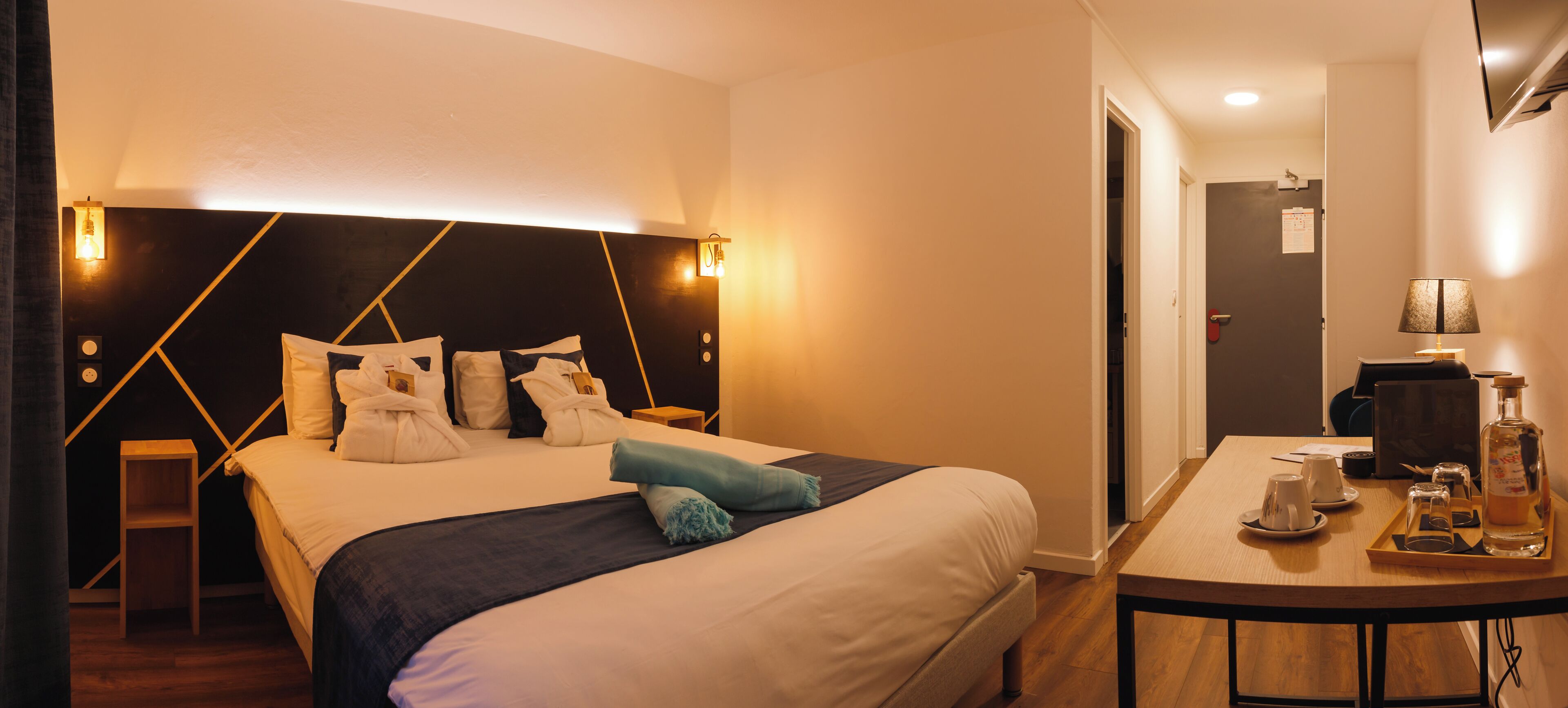 Superior Double Room | Free WiFi, bed sheets