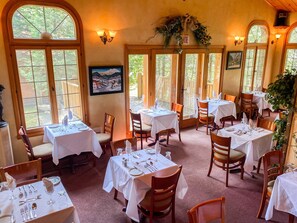 Restaurant - Auberge Alpine Inn (Sainte-Adele)