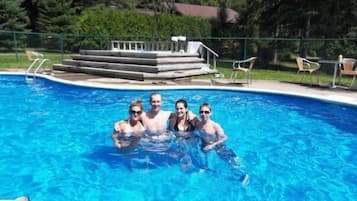 Piscina stagionale all'aperto