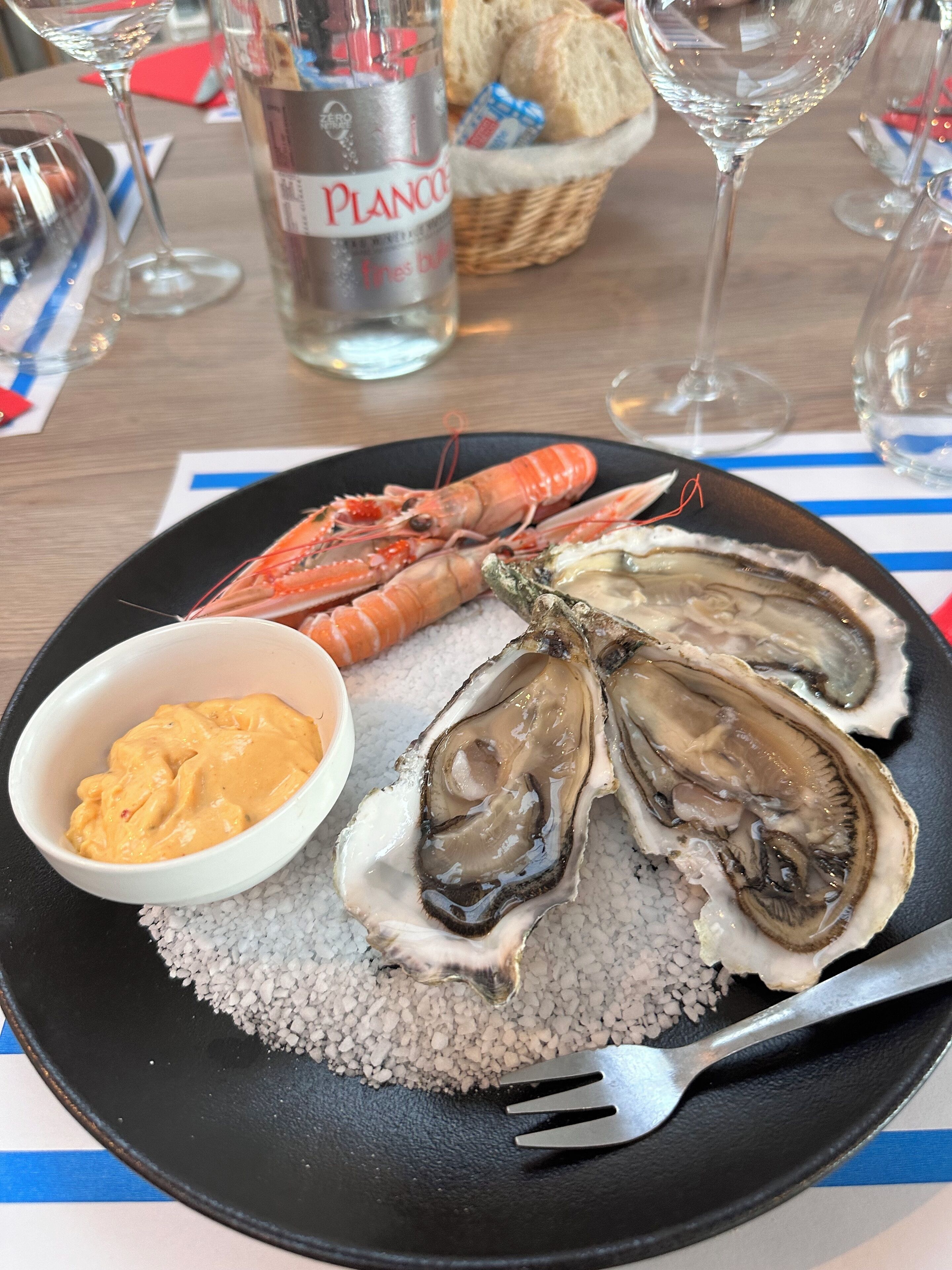 lunch and dinner served, regional cuisine