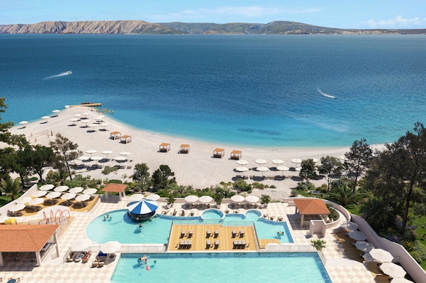 Beach nearby, sun loungers, beach umbrellas, beach bar