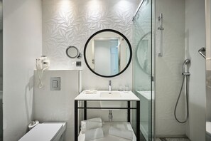 Single Room | Bathroom