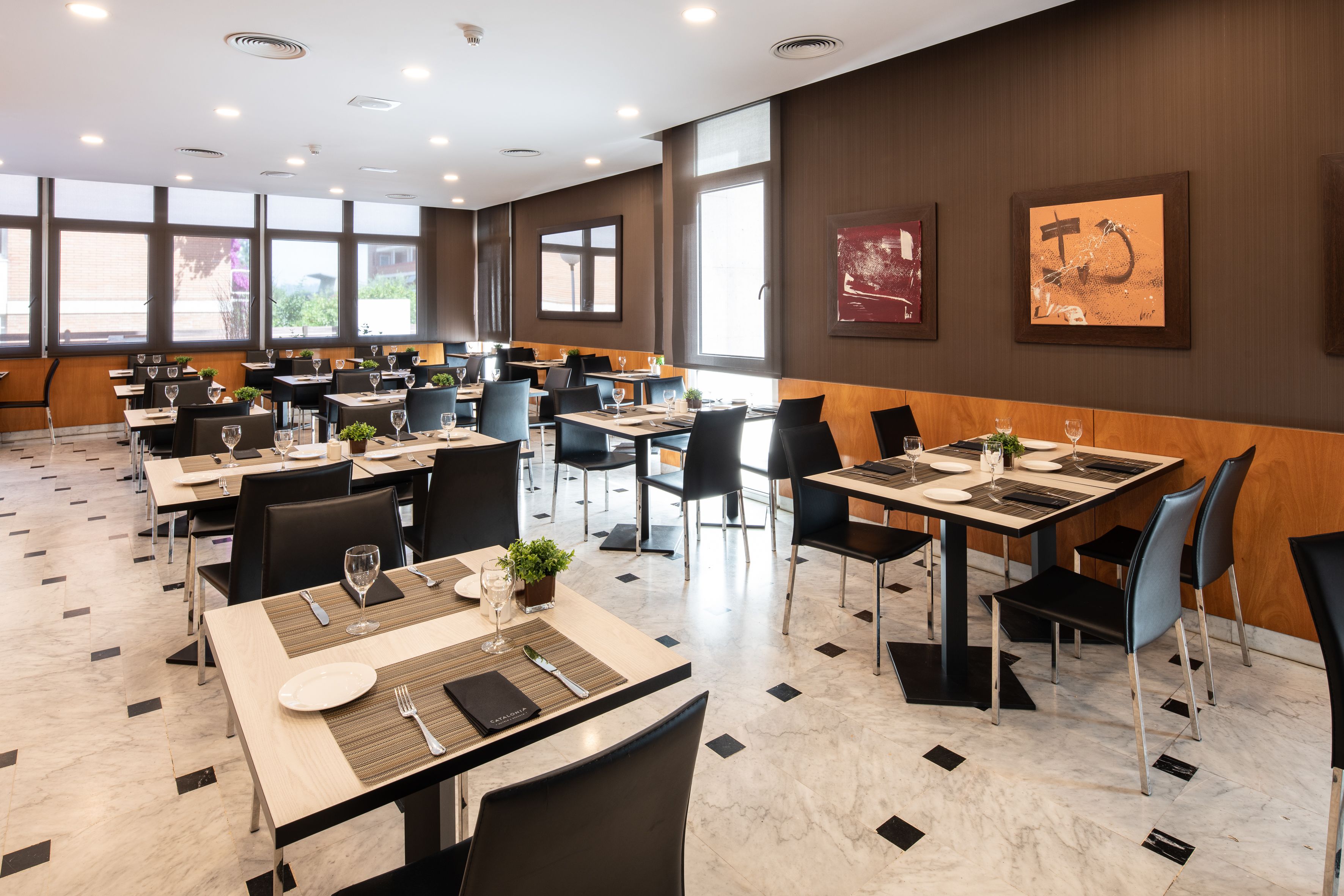 lunch and dinner served, mediterranean cuisine