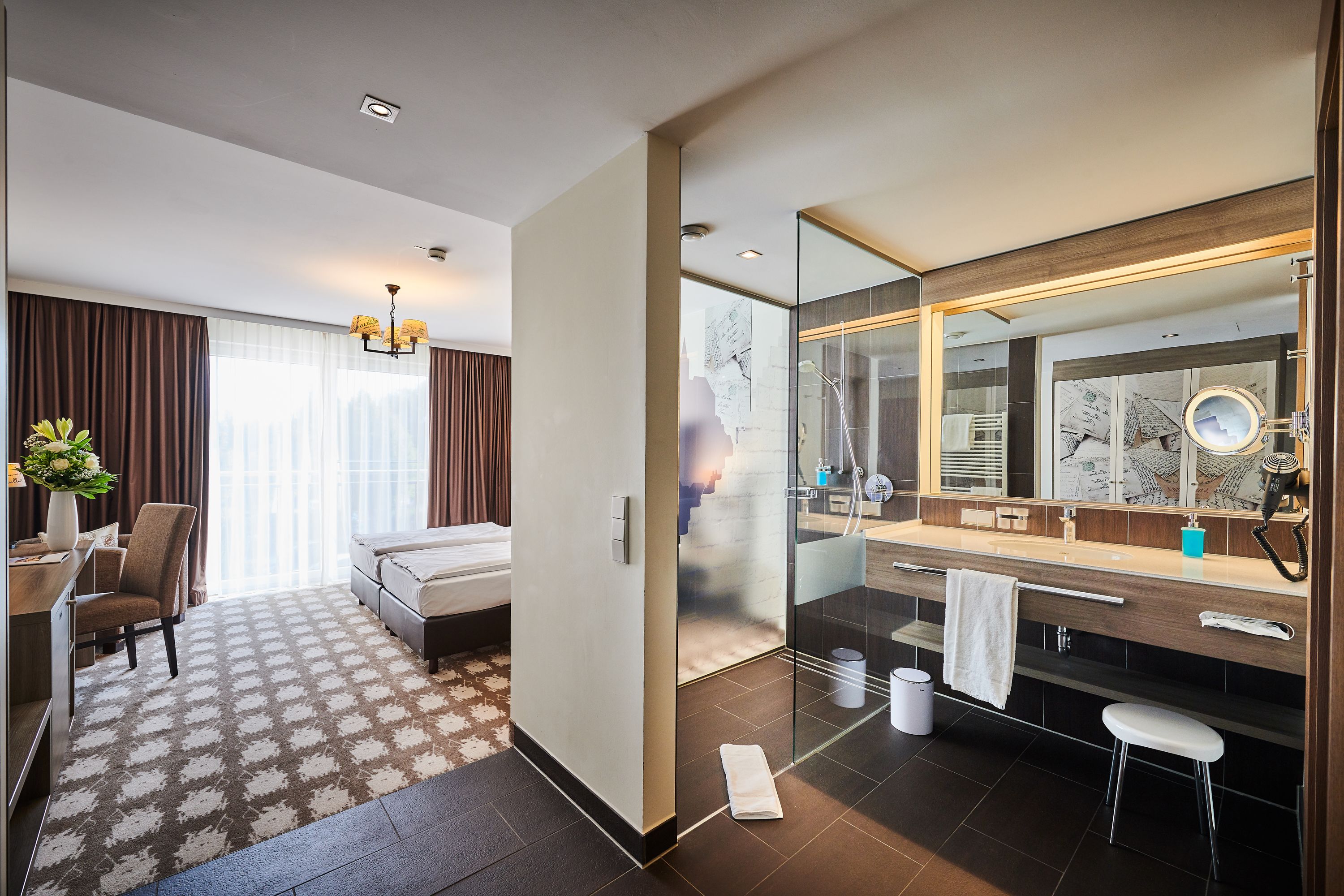 hypo-allergenic bedding, select comfort beds, minibar, in-room safe