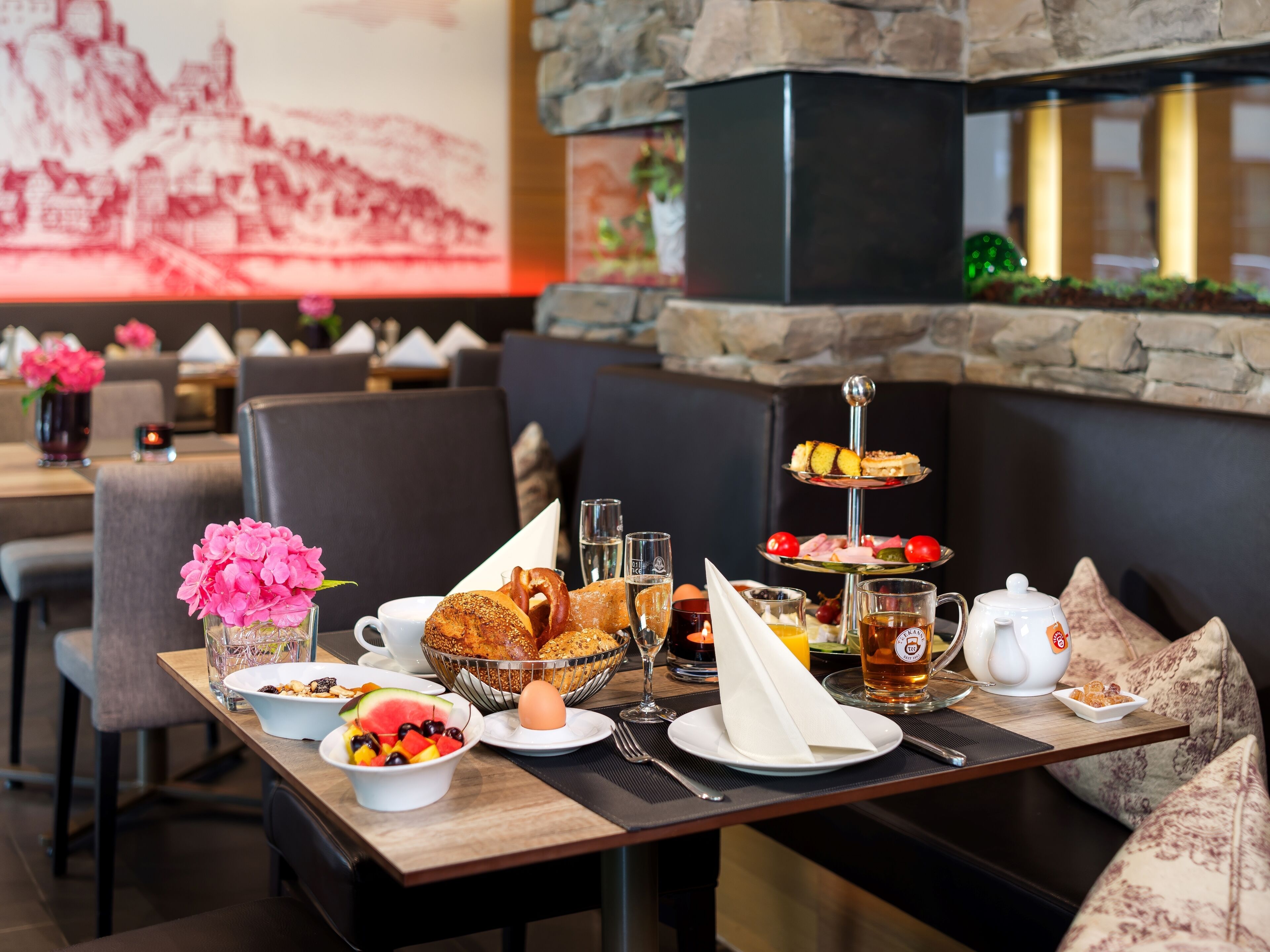daily buffet breakfast (eur 20 per person)