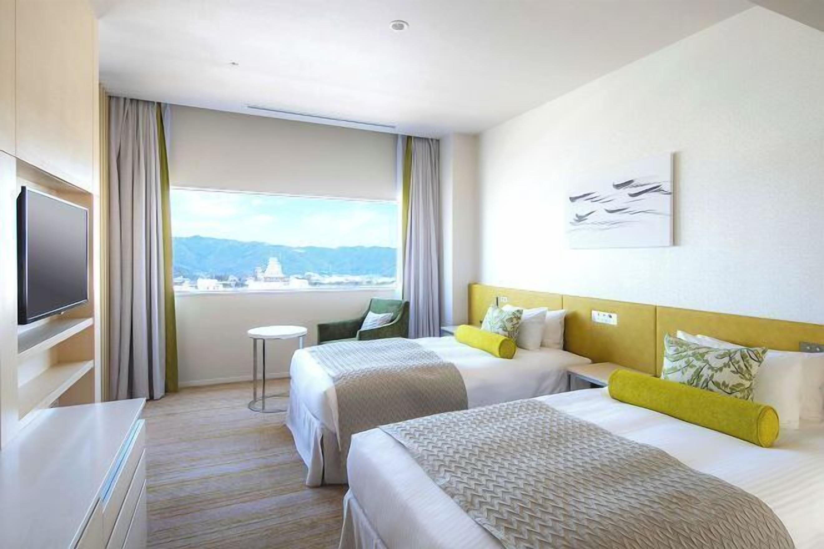 1 ห้องนอน, เครื่องนอนระดับพรีเมียม, ผ้านวมขนเป็ด, ตู้นิรภัยในห้องพัก