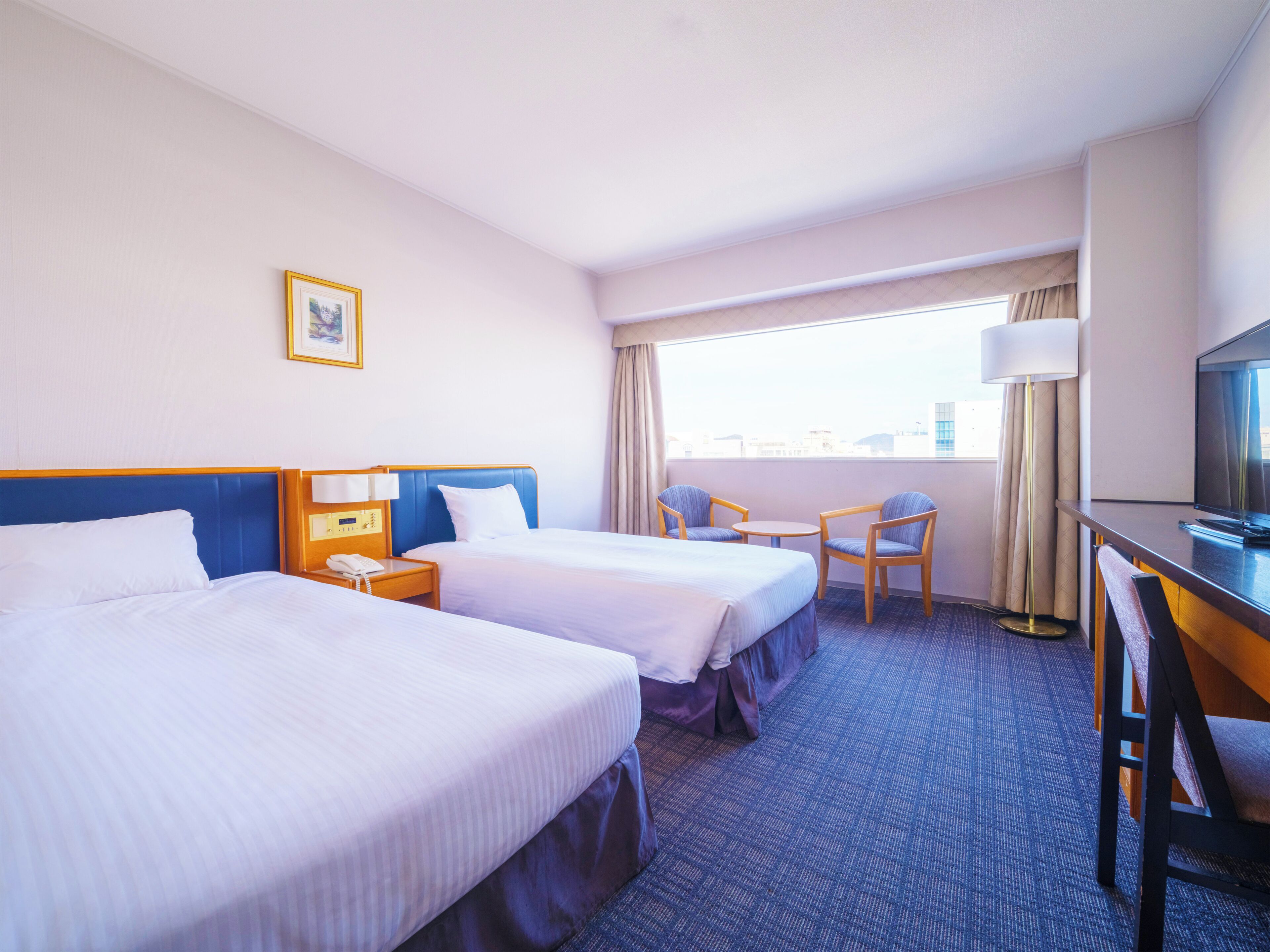 1 bedroom, premium bedding, down duvets, in-room safe
