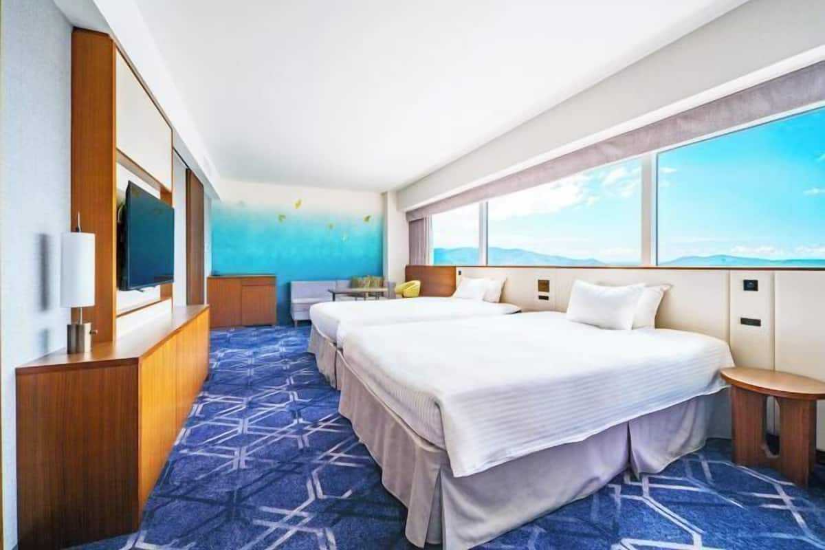 1 sovrum, sÀngtillbehör av högsta kvalitet och duntÀcken