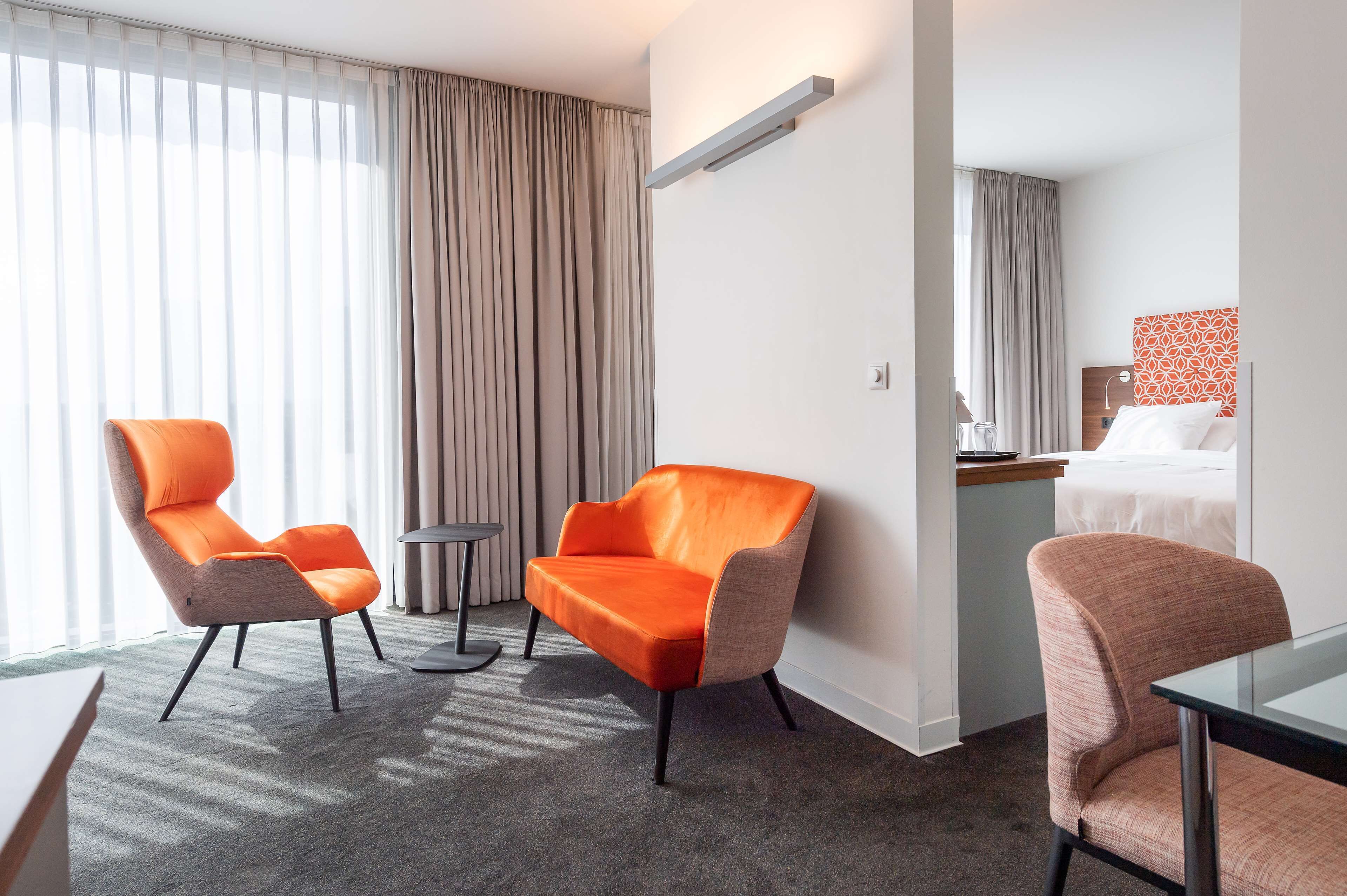 suite, 1 bedroom | hypo-allergenic bedding, select comfort beds, minibar, in-room safe