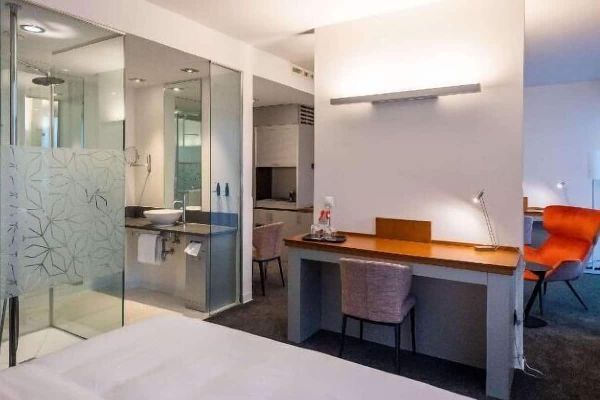 Allergivenligt sengetøj, Select Comfort-senge, minibar