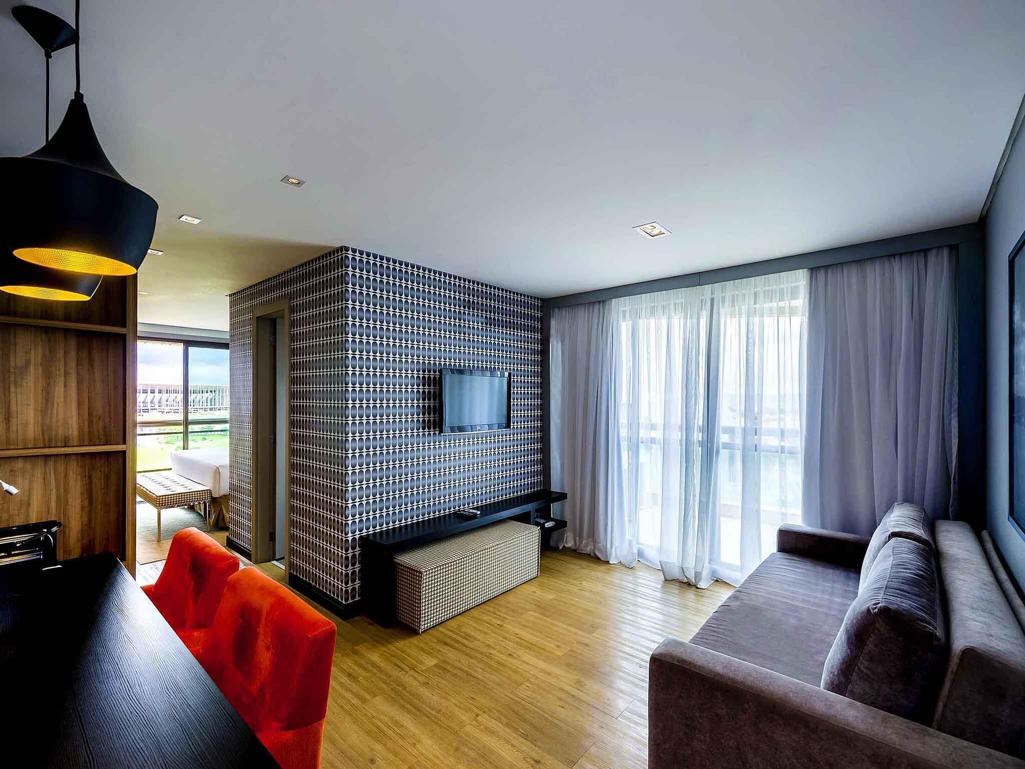 Suite executiva, 1 llit de matrimoni gran i sofà llit | Roba de llit d'alta qualitat, minibar i caixa forta a l'habitació 