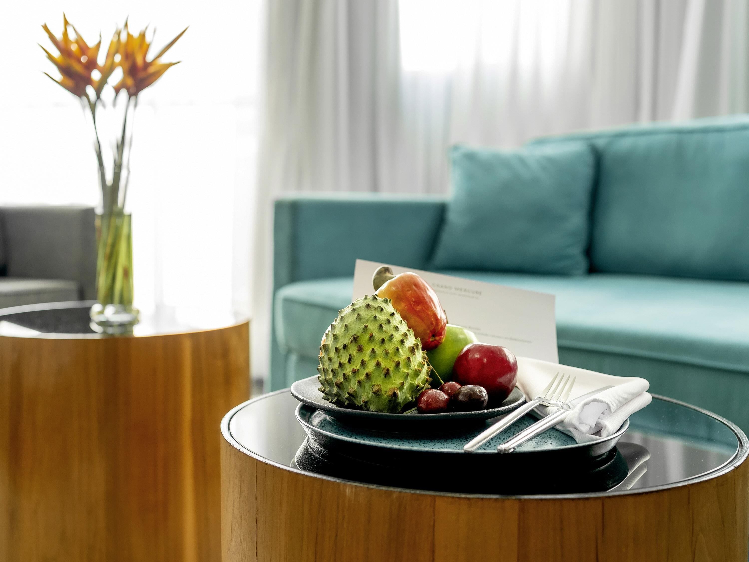 Luxury Suite, 1 King Bed with Sofa bed | Premium bedding, minibar, in-room safe, desk