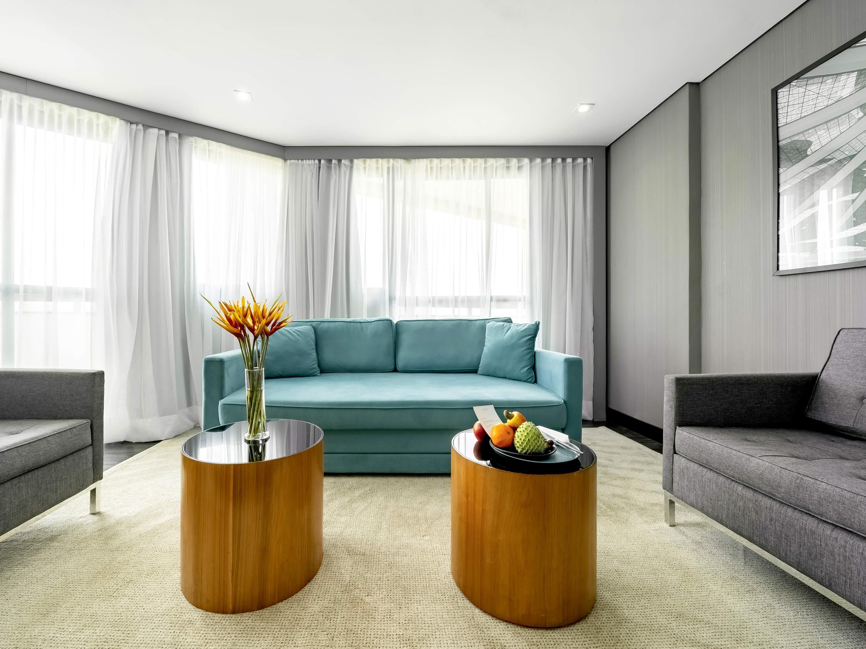 Suíte superluxo, 1 cama King e sofá-cama | Roupas de cama premium, frigobar, cofres nos quartos, escrivaninha