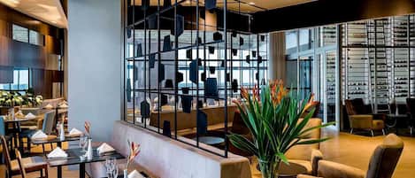 Lunch and dinner served