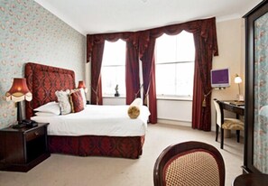 Queen Standard Room | Premium bedding, in-room safe, desk, iron/ironing board - Lansdowne Place Hotel and Spa (Hove)
