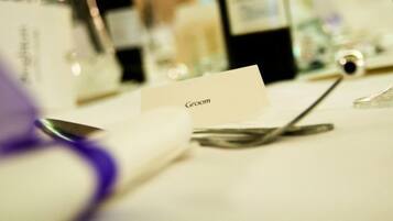 Aamiainen, lounas ja illallinen