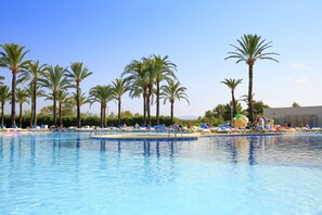 8 outdoor pools, sun loungers - Club Mac Alcudia (Alcúdia)